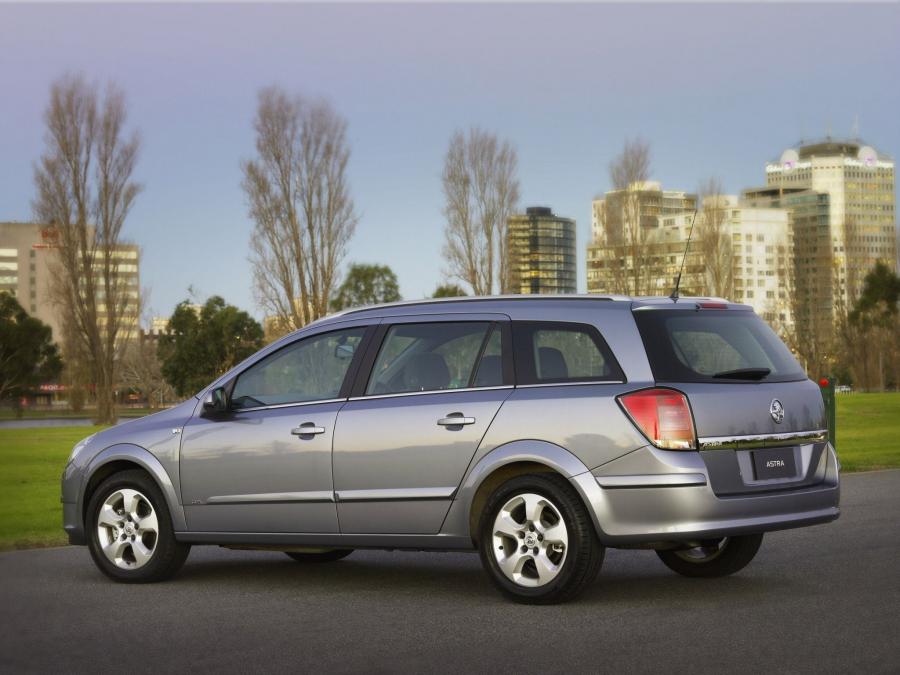  Holden Astra Wagon 2005 года  (фото 12 из 16)
